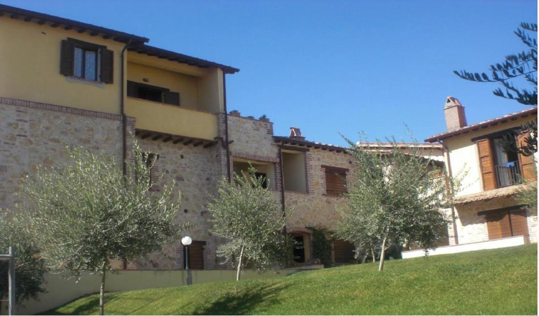 Toscella Villa Kima Tartufo מראה חיצוני תמונה